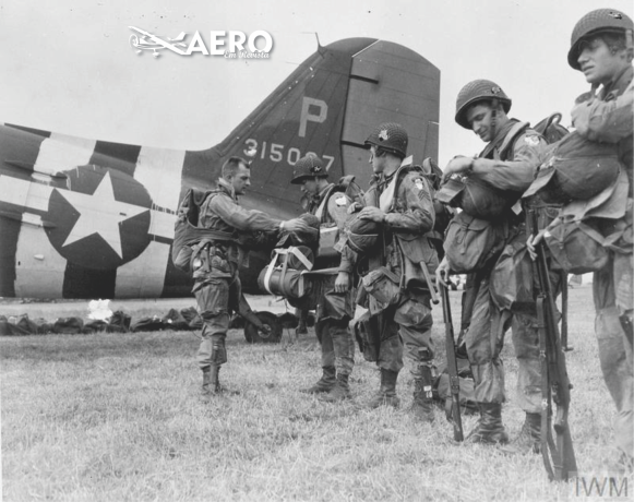 Operação Overlord, Dia D, 6 de junho de 1944, Segunda Guerra Mundial,  invasão, libertação, Europa Ocidental, ocupação nazista, forças Aliadas, Normandia, praias, Utah, Omaha, Gold, Juno, Sword, desembarques anfíbios, tropas aerotransportadas, paraquedistas, 82ª Divisão Aerotransportada, 101ª Divisão Aerotransportada, 6ª Divisão Aerotransportada britânica, missões, pontos estratégicos, resistência antiaérea, condições meteorológicas, adaptação, determinação, artilharia, defesa, avanço das tropas.