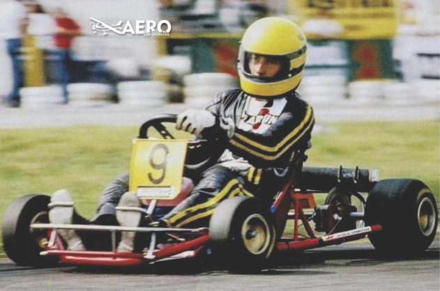 Airton Senna em um Kart de corrida.