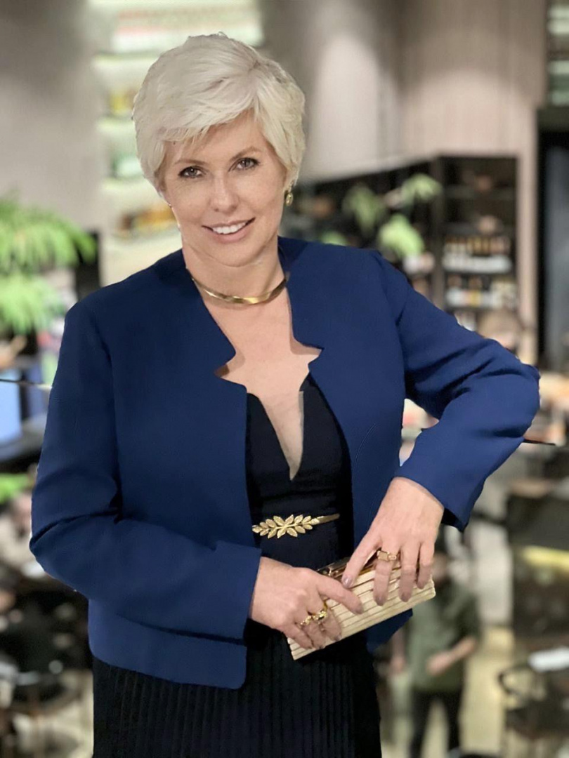 #medicinaintegrativa #homeopatia #ginecologia #obstetricia #saúdefeminina #autocura #espiritualidade #equilíbrio #corpomentealma #medicinahumanizada #tratamentosnaturais #terapiascomplementares #medicinaholística #burnout #autocuidado #bemestar #medicinapreventiva #ortomolecular #microbiota #imunidade #práticasintegrativas #saúdeintegral #cura #saúdeemocional #vidasaudável #inspiração #CláudiaAbdala #FrancoRovedo #CulturaEmRevista #medicinaalternativa